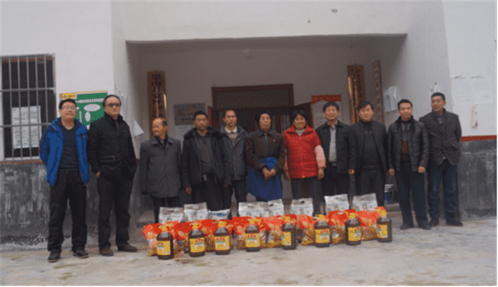 九龍地礦公司開(kāi)展2017年春節走訪(fǎng)慰問(wèn)活動(dòng)