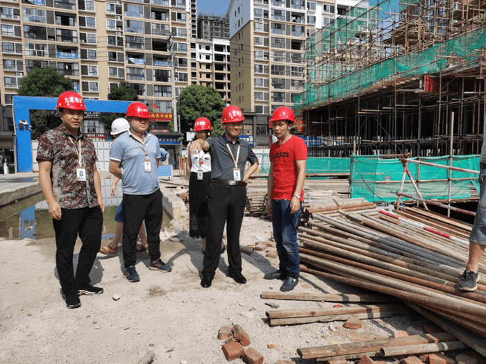 銅仁城投集團九龍地礦投資開(kāi)發(fā)公司 召開(kāi)汛期安全生產(chǎn)工作部署會(huì )并 開(kāi)展安全隱患專(zhuān)項檢查