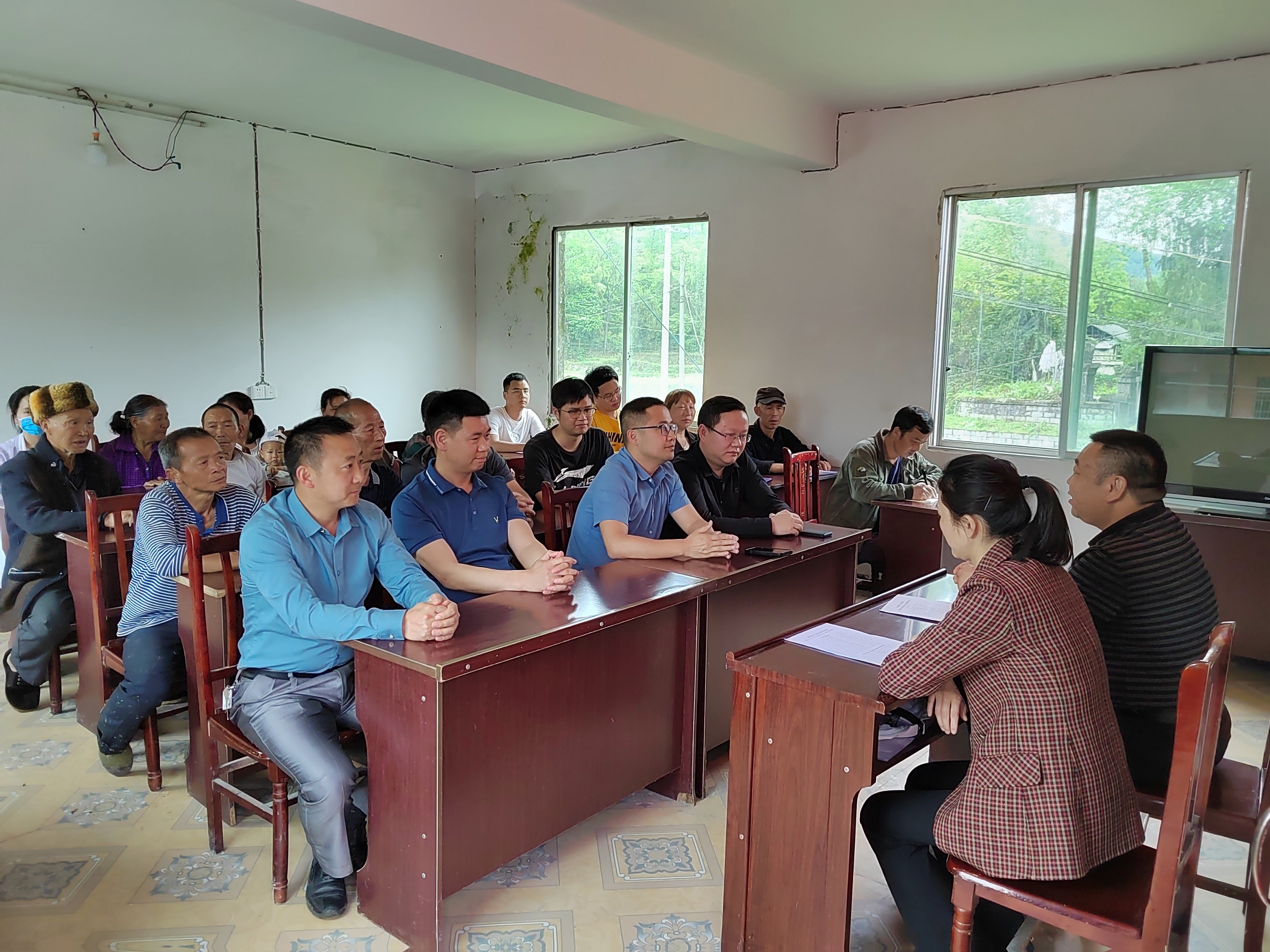 銅仁城交集團幫扶工作組赴思南開(kāi)展幫扶走訪(fǎng)和慰問(wèn)