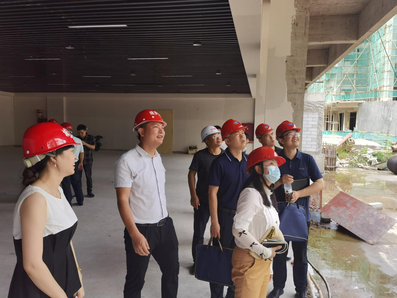 省住建廳保障性安居工程辦赴頤年苑保障性租賃住房項目實(shí)地調研