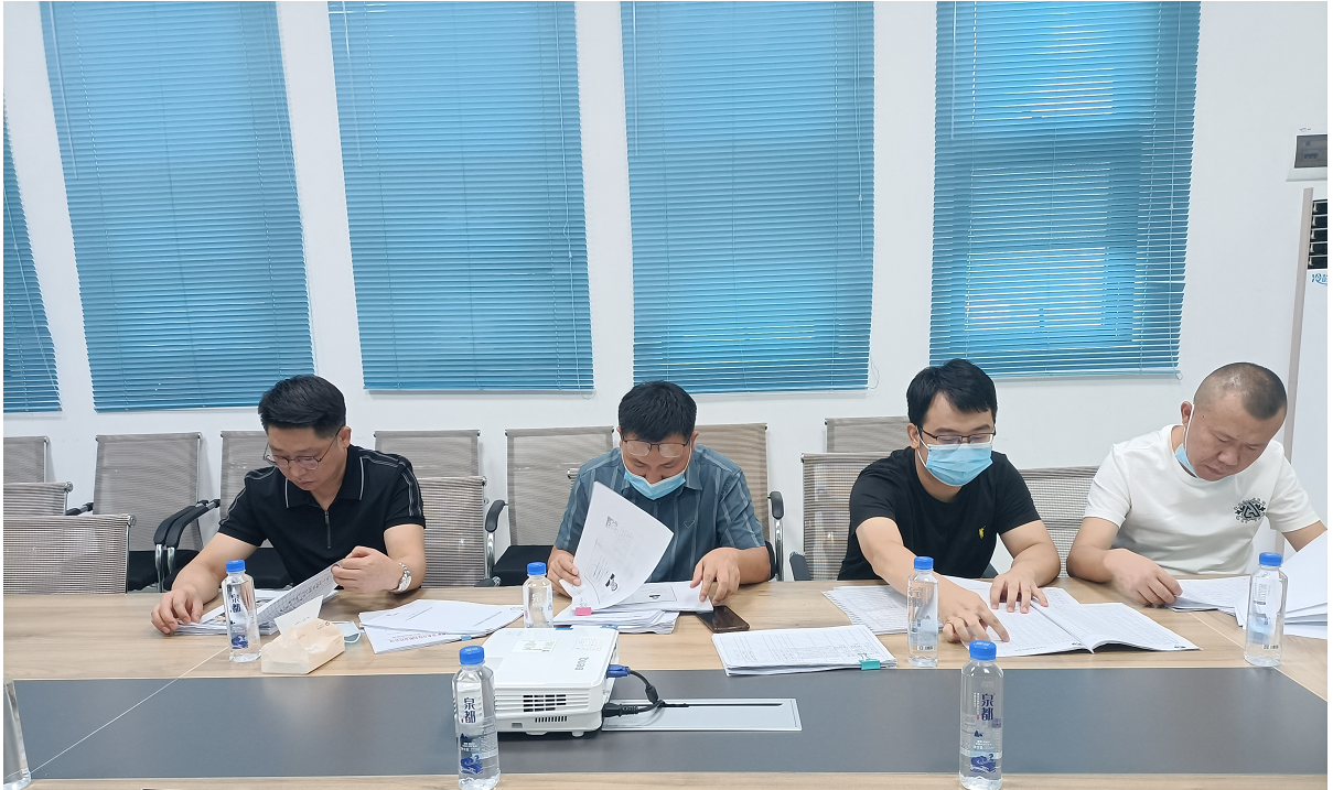 銅仁城交集團黨委委員、副總經(jīng)理趙天勇率隊赴石阡泉都公司開(kāi)展第三季度暨 節前安全環(huán)保檢查