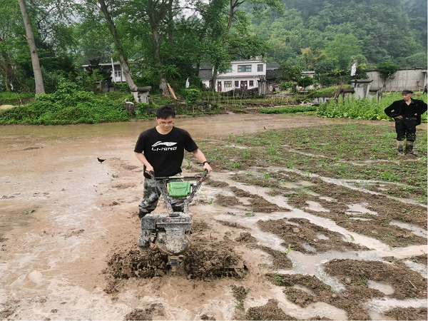 銅仁城交集團九龍地礦公司開(kāi)展“喜迎二十大，對黨說(shuō)說(shuō)心里話(huà)”活動(dòng)