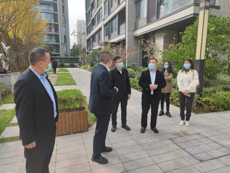 王剛一行到浙江綠城生活服務(wù)集團公司考察學(xué)習